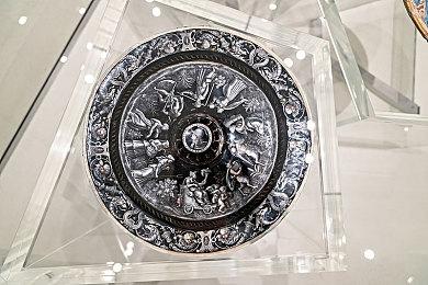 《绯红结系》全新免费体验版「Story Demo」现已发布！